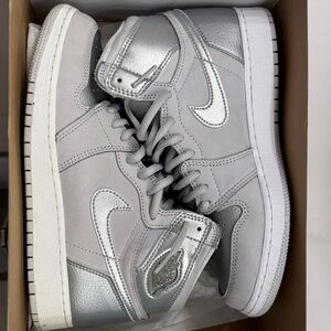 Nike Jordan 1 Retro High Japan Neutral Gray (GS)